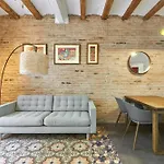 64 Apartment In A Typical Barcelona\'S Old Building