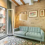 64 Apartment In A Typical Barcelona\'S Old Building